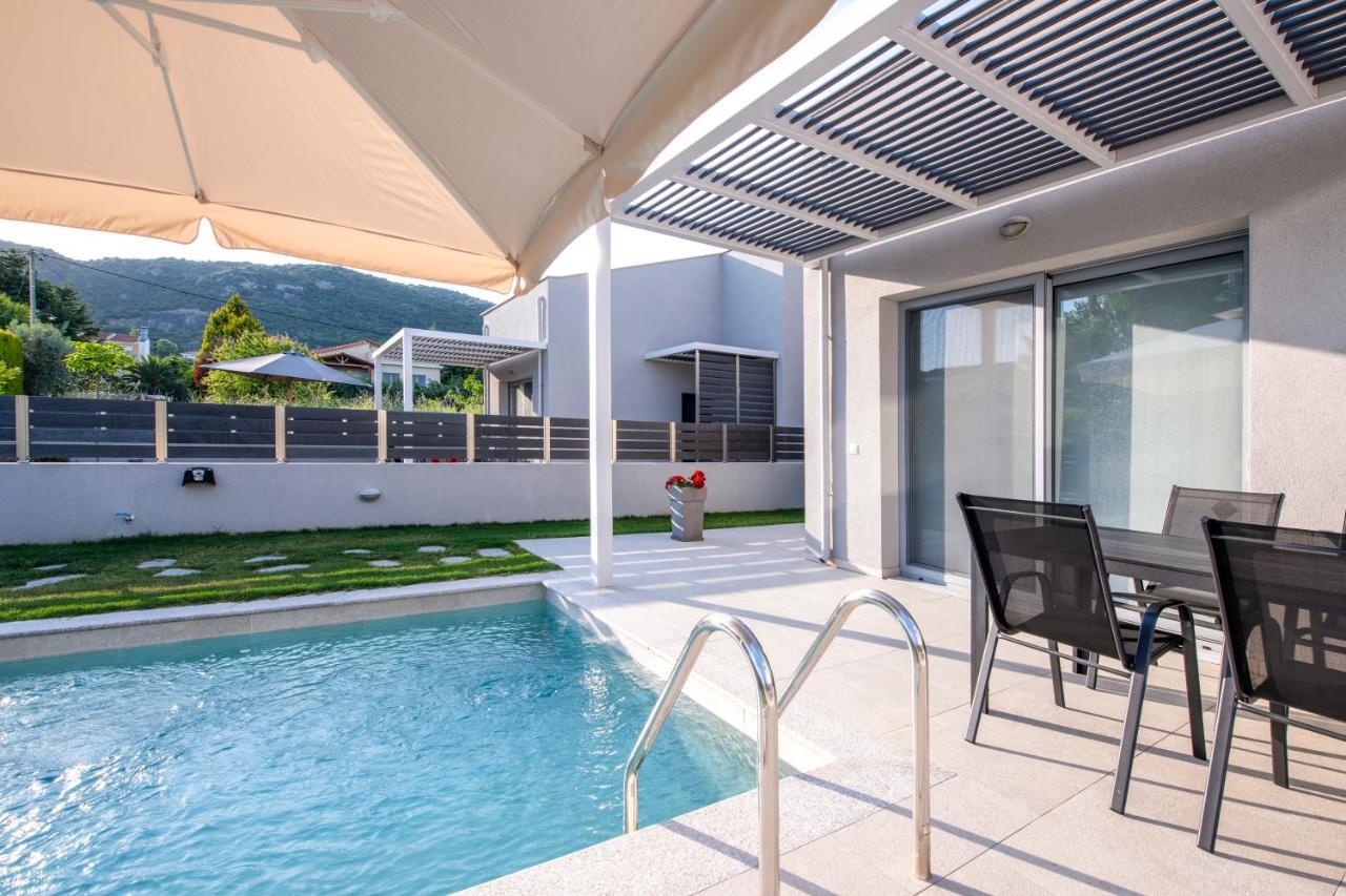 Ag Luxury Villas, Iraklitsa Nea Iraklitsa Exterior photo
